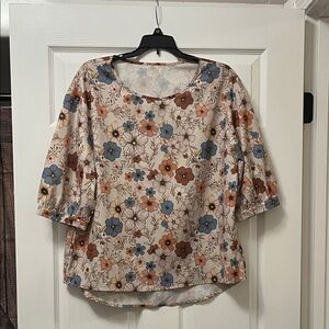 Floral Elegance Women's Blouse